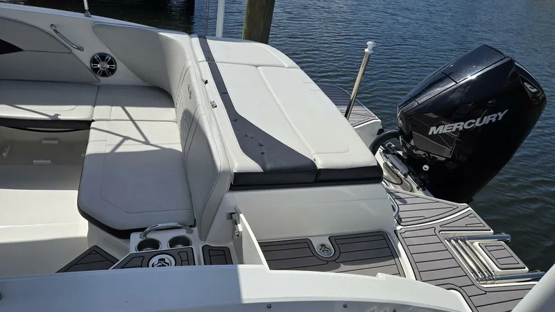 Slide: The Image of Sea Ray SPX 210 OB 2023 - 5995938