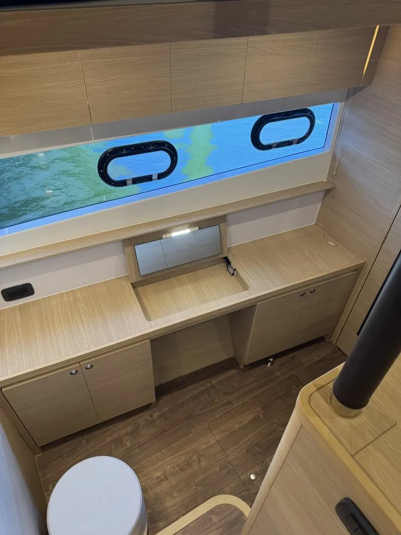 Slide: The Image of Aquila 54 Yacht 2024 - 6049246