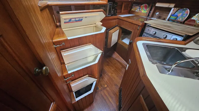 Slide: The Image of Hans Christian 33T 1985 - 6002941