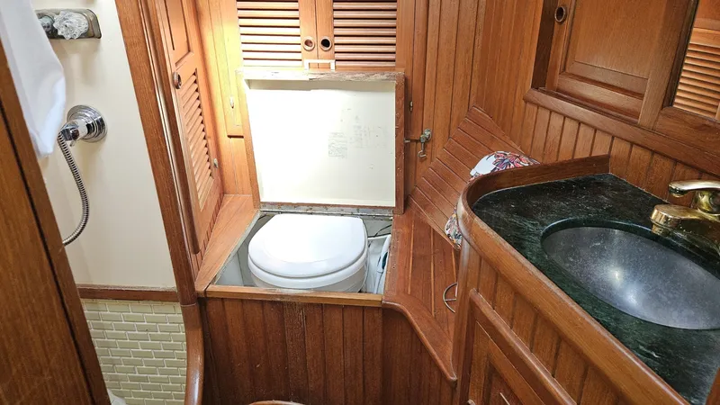 Slide: The Image of Hans Christian 33T 1985 - 6002982