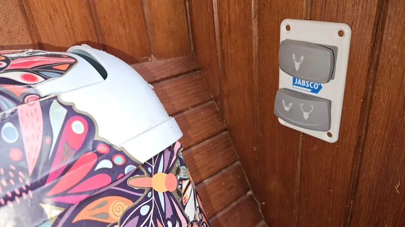 Slide: The Image of Hans Christian 33T 1985 - 6002976