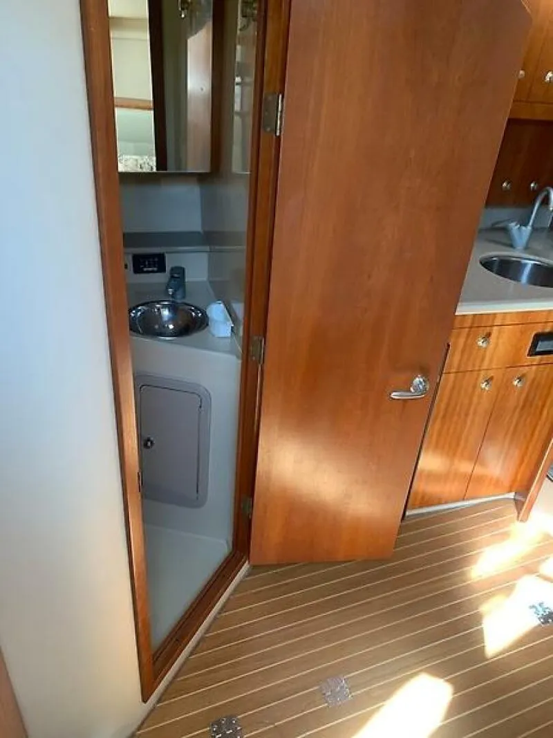 Slide: The Image of 0005612906 - 5997004