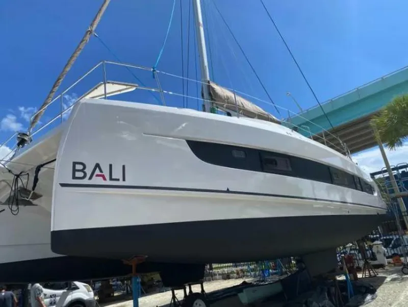Slide: The Image of Bali 4.2 2023 - 5996942