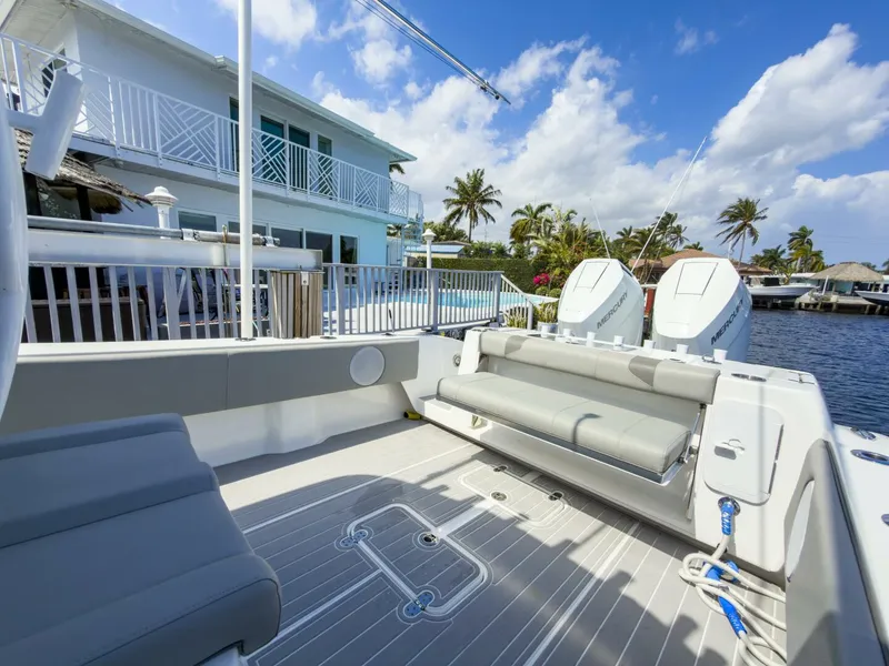 Slide: The Image of Cape Horn Yachts 34 XS 2024 - 5996986