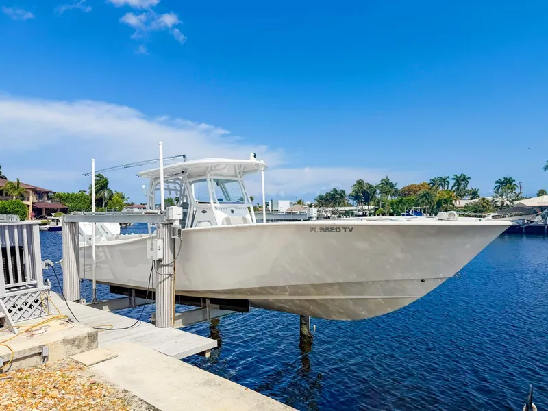 Slide: The Image of Cape Horn Yachts 34 XS 2024 - 5996973