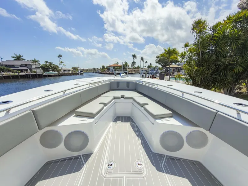 Slide: The Image of Cape Horn Yachts 34 XS 2024 - 5996979