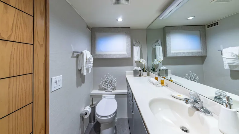 Slide: The Image of Broward Raised Pilothouse 1997 - 5997233