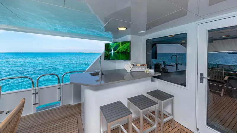 Slide: The Image of Broward Raised Pilothouse 1997 - 5997260