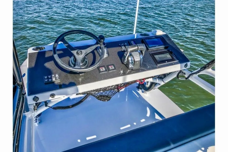 Slide: The Image of Metal Shark 42 - Pretty Work - 2016 Metal Shark 42 Fearless - Pretty Work - 5997074