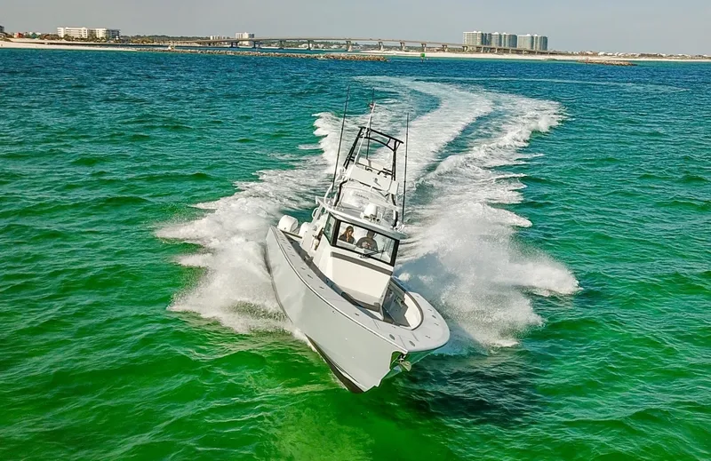 The Image of Meta Shark 42 2016 Metal Shark 42 Fearless - 7653780