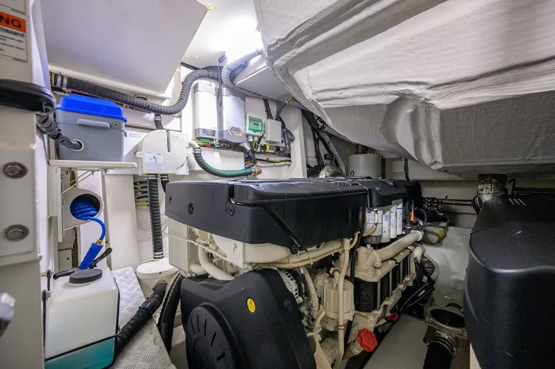 Slide: The Image of Azimut S7 2019 - 5997761