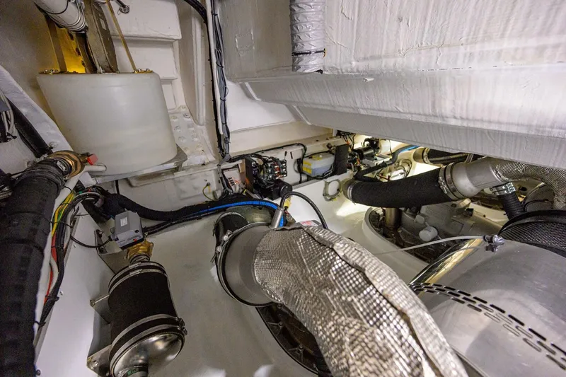 Slide: The Image of Azimut S7 2019 - 5997769