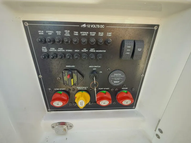 Slide: The Image of 2020 Monterey 29 305SSD - 5997814