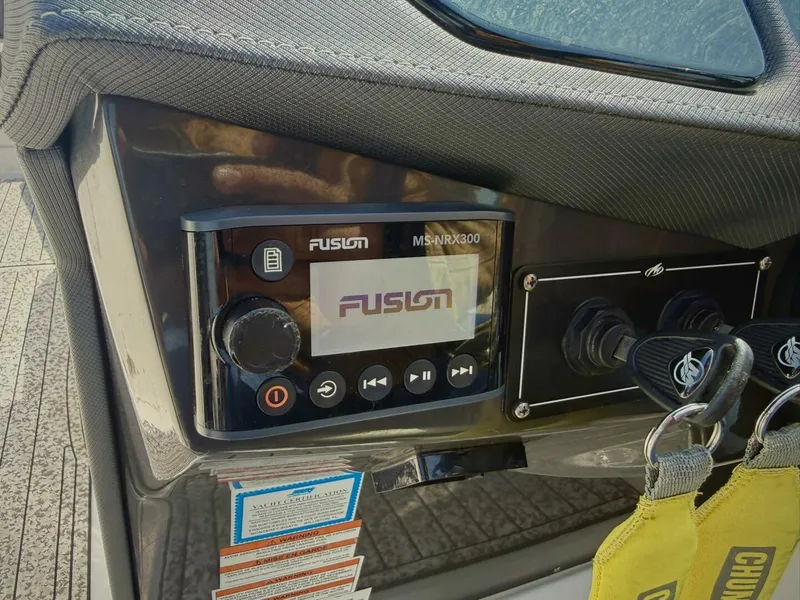 Slide: The Image of 2020 Monterey 29 305SSD - 5997799