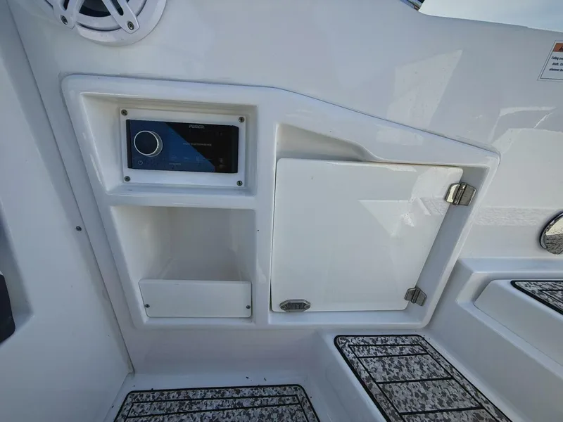 Slide: The Image of 2020 Monterey 29 305SSD - 5997813