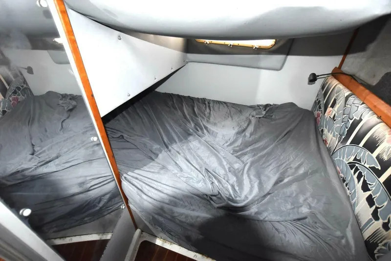 Slide: The Image of Luhrs Alura 1987 - 5997989