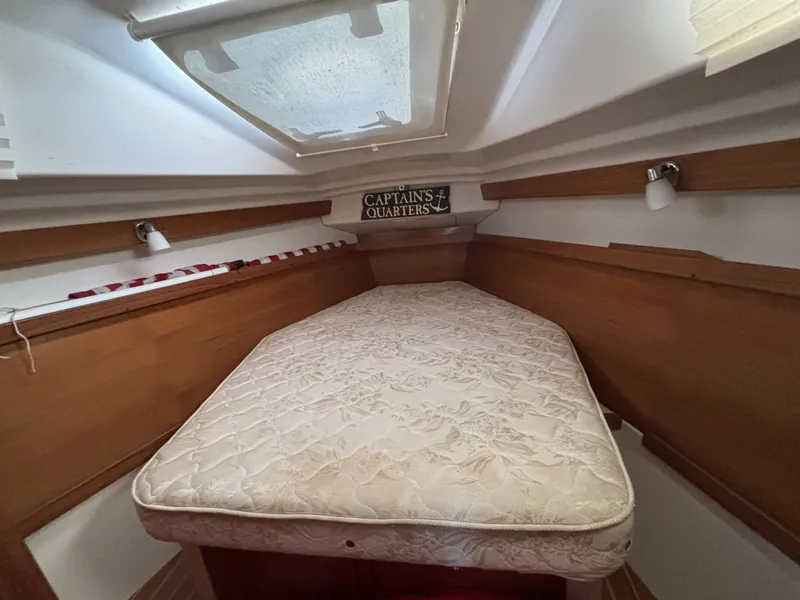 Slide: The Image of Catalina 350 2003 - 6000368