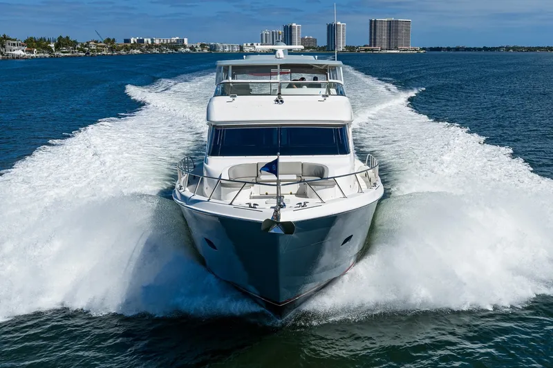 Slide: The Image of Hatteras 80 Motor Yacht 2013 - 6052123