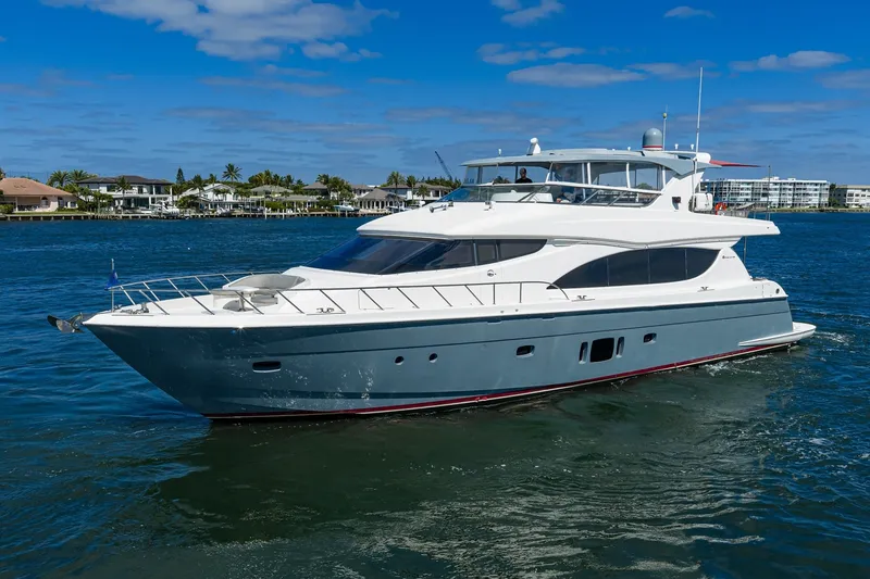 Slide: The Image of Hatteras 80 Motor Yacht 2013 - 6052107