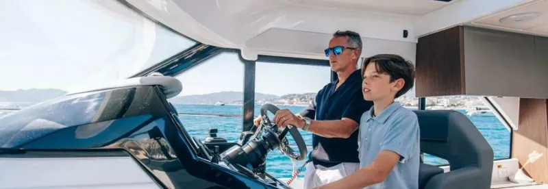 Slide: The Image of Beneteau Antares 12 Coupe 2026 - 5998261