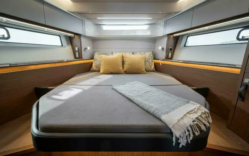 Slide: The Image of Beneteau Antares 12 Coupe 2026 - 5998276