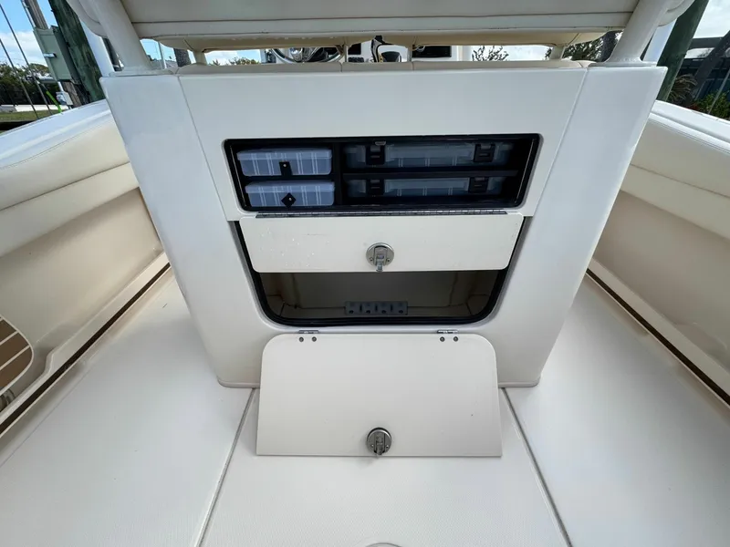 Slide: The Image of Grady-White Fisherman 236 2023 - 5998477