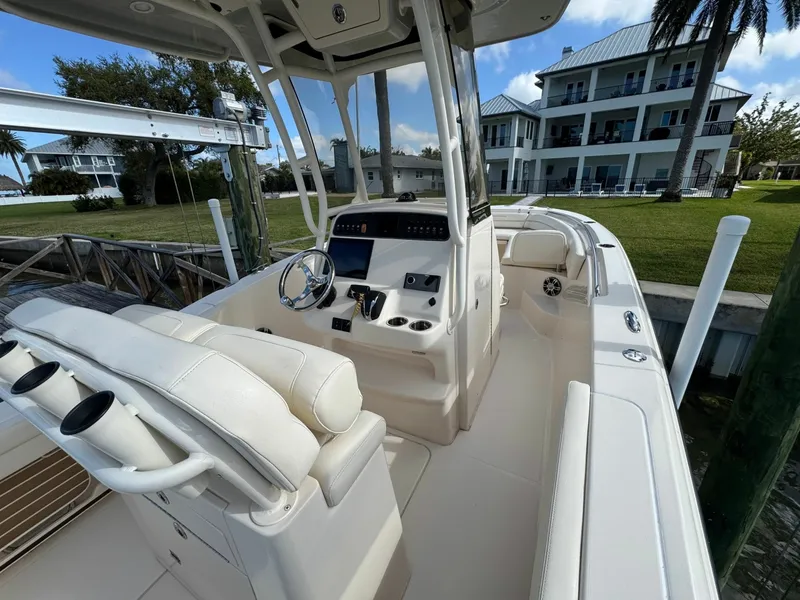 Slide: The Image of Grady-White Fisherman 236 2023 - 5998481