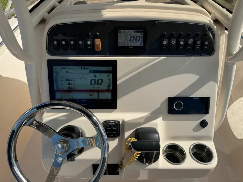 Slide: The Image of Grady-White Fisherman 236 2023 - 5998496