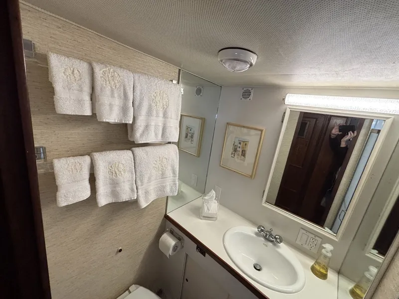 Slide: The Image of Hatteras Motor Yacht 1979 - 5998566