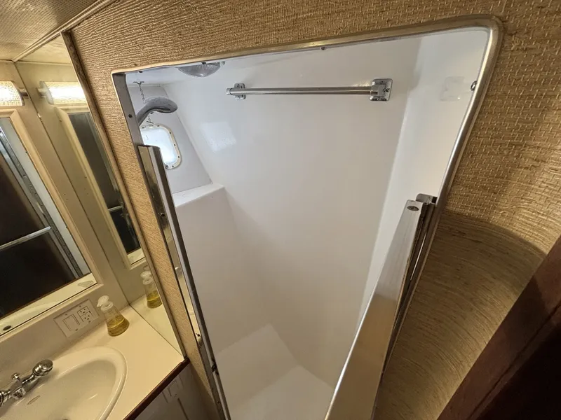 Slide: The Image of Hatteras Motor Yacht 1979 - 5998569