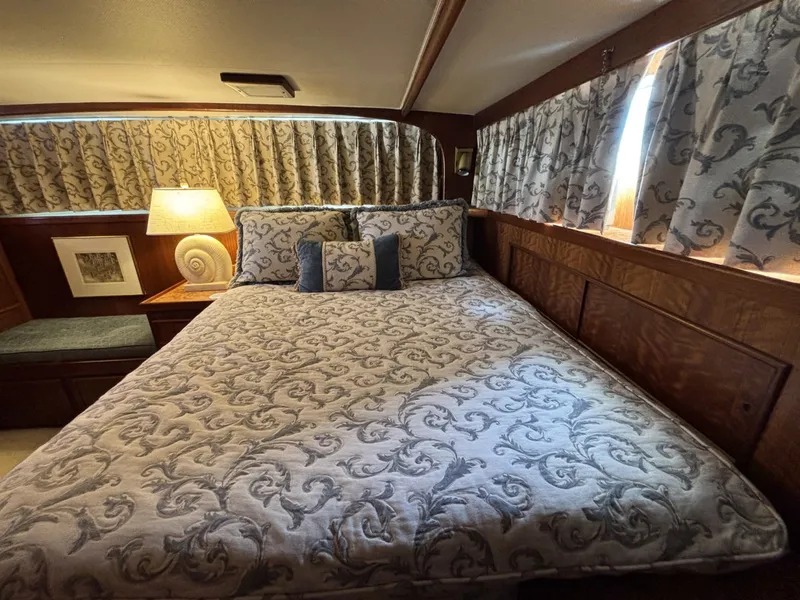 Slide: The Image of Hatteras Motor Yacht 1979 - 5998579