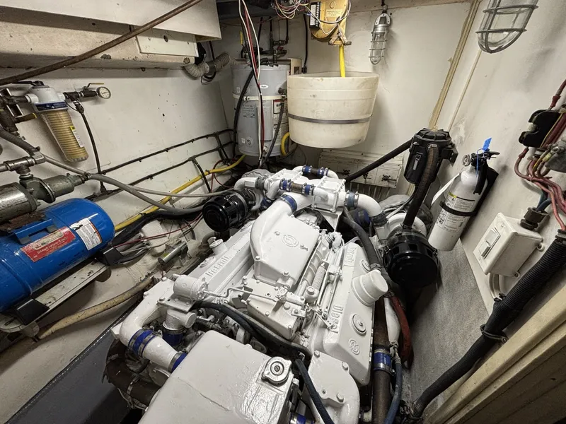 Slide: The Image of Hatteras Motor Yacht 1979 - 5998604