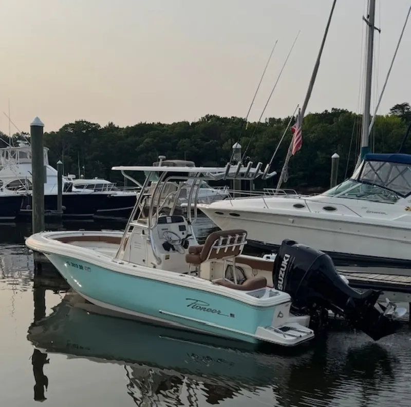 Slide: The Image of Pioneer 222 Islander 2021 - 5999406