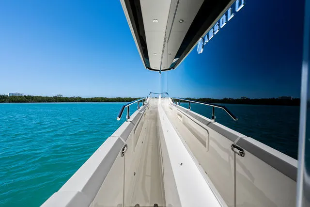 Slide: The Image of Absolute 52 Navetta 2019 - 101