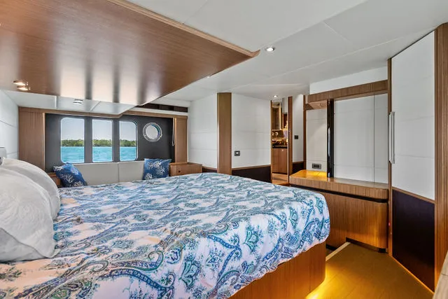 Slide: The Image of Absolute 52 Navetta 2019 - 105