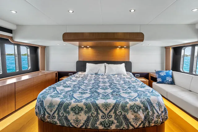 Slide: The Image of Absolute 52 Navetta 2019 - 107