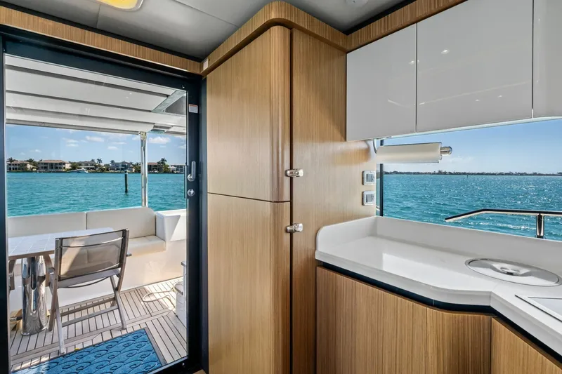 Slide: The Image of Absolute 52 Navetta 2019 - 5999839