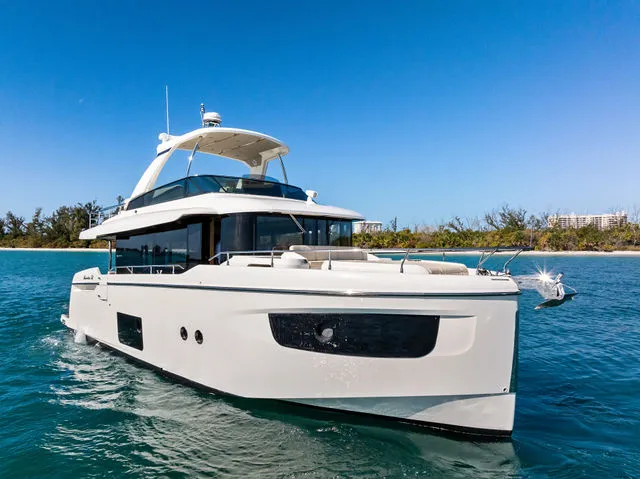 Slide: The Image of Absolute 52 Navetta 2019 - 123