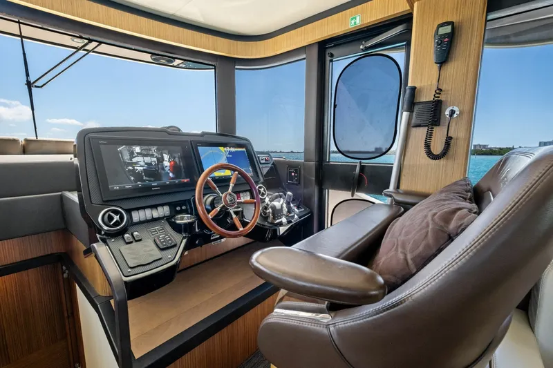 Slide: The Image of Absolute 52 Navetta 2019 - 5999829