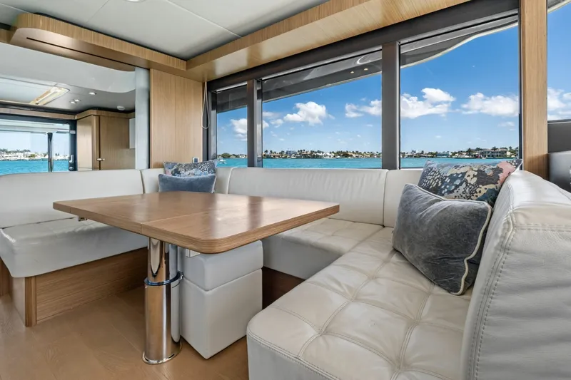 Slide: The Image of Absolute 52 Navetta 2019 - 5999847