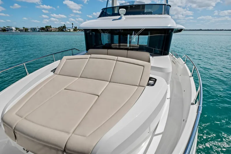 Slide: The Image of Absolute 52 Navetta 2019 - 5999886