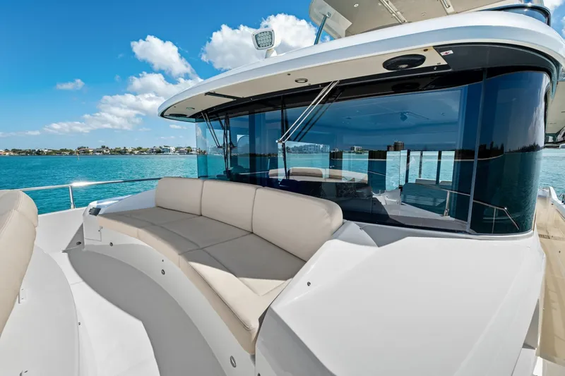 Slide: The Image of Absolute 52 Navetta 2019 - 5999889