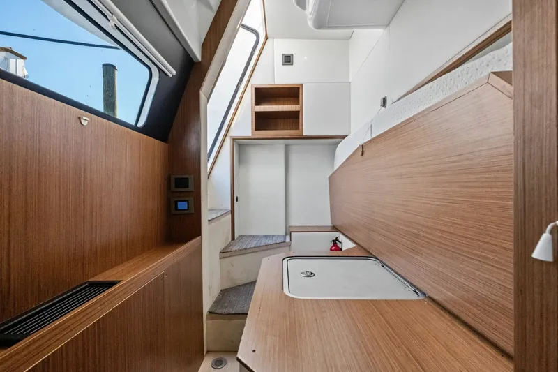 Slide: The Image of Absolute 52 Navetta 2019 - 5999895