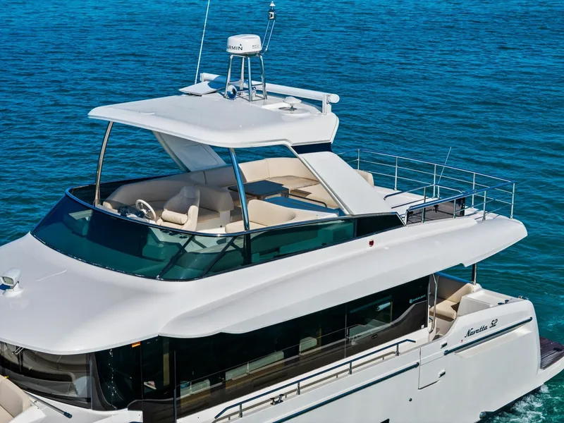 Slide: The Image of Absolute 52 Navetta 2019 - 5999911
