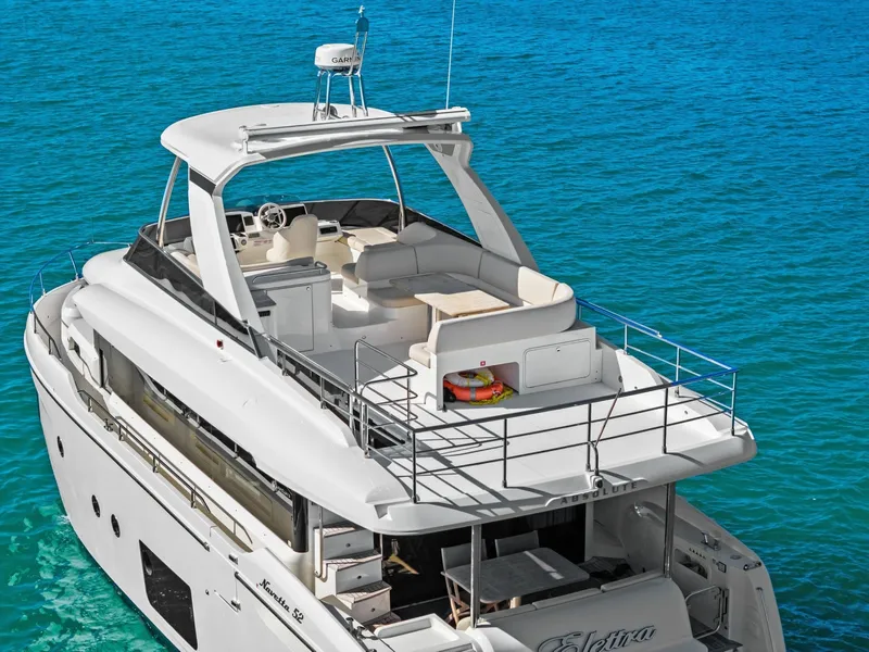 Slide: The Image of Absolute 52 Navetta 2019 - 5999912