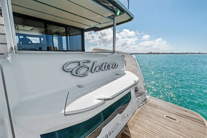 Slide: The Image of Absolute 52 Navetta 2019 - 5999836