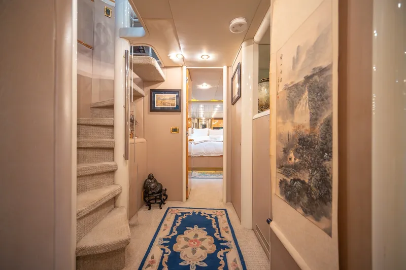 Slide: The Image of Lazzara 76 - Dare to Dream - 2000 / 2014 76’ Lazzara Skybridge - Dare to Dream - 5999452