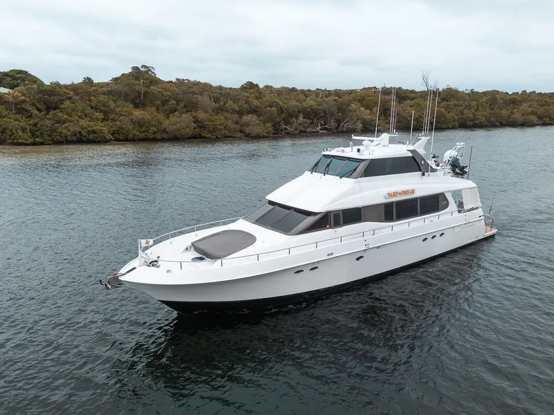 The Image of Lazzara 76 - Dare to Dream - Exterior Profile 2000 / 2014 76’ Lazzara Skybridge - Dare to Dream - 7658282