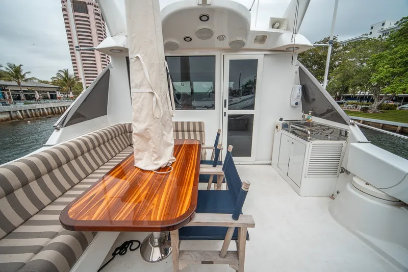 Slide: The Image of Lazzara 76 - Dare to Dream 2000 / 2014 76’ Lazzara Skybridge - Dare to Dream - 5999490