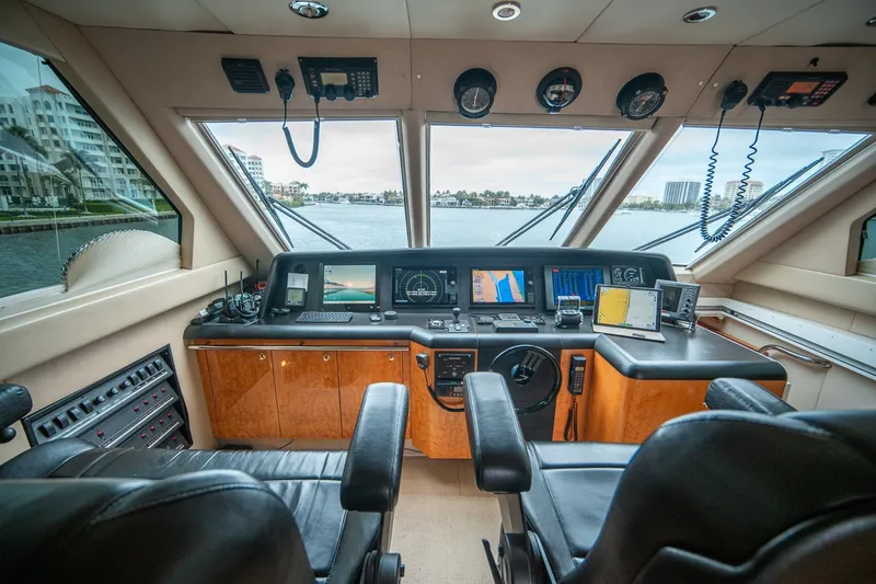 Slide: The Image of Lazzara 76 - Dare to Dream - Helm 2000 / 2014 76’ Lazzara Skybridge - Dare to Dream - 5999494